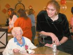 3_61_320_081308_tallest_woman_1.jpg