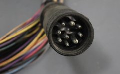 9 pin connector.jpg