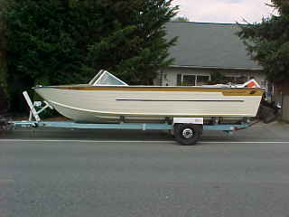 MVC 017E 1975 22.5 Starcraft  200 HP Johnson very nice all origional  interior and exterior Little over 50 mph WOT